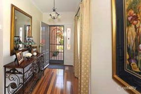 Property photo of 2 Reid Walk Macleod VIC 3085