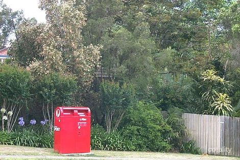 77 Chapel Hill Rd, Chapel Hill, QLD 4069