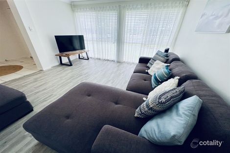 Property photo of 41 Clovelly Place Sandstone Point QLD 4511