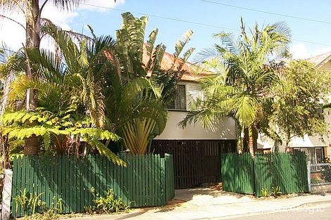 Property photo of 28 Salstone Street Kangaroo Point QLD 4169