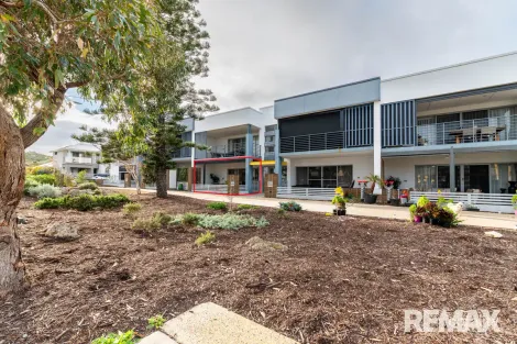 Property photo of 1/8 Keel Lane Alkimos WA 6038