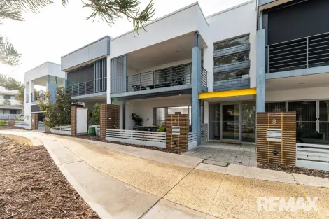 Property photo of 1/8 Keel Lane Alkimos WA 6038