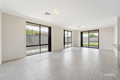 Property photo of 27 Holbeck Way Baldivis WA 6171