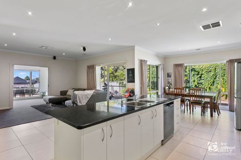 Property photo of 18 Arthurs Crescent Strathfieldsaye VIC 3551