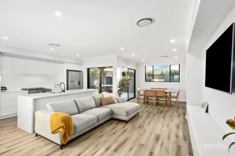 Property photo of 7 Cabbage Tree Crescent Calderwood NSW 2527