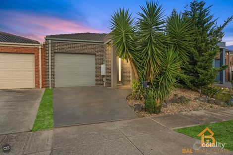 Property photo of 1/6 Assumption Close Truganina VIC 3029