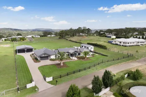 3 Archer Cres, Preston, QLD 4352