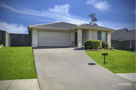 18 Drovers Way, Wadalba, NSW 2259