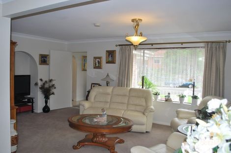 Property photo of 38 Prince Edward Drive Dapto NSW 2530