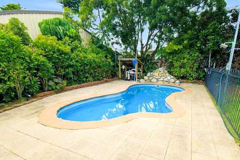 Property photo of 15 Bee Close Bentley Park QLD 4869