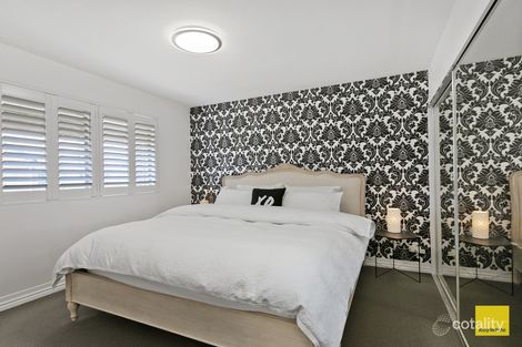 Property photo of 2/19 Haig Street Clayfield QLD 4011
