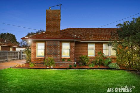 14 Ravenhall St, Braybrook, VIC 3019