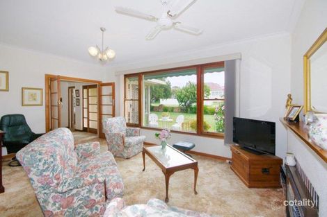 Property photo of 7 Fairmont Road Newtown VIC 3220