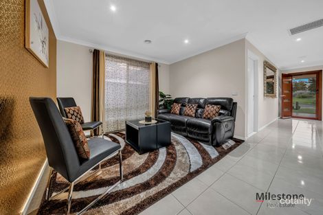 Property photo of 19 Bridport Street Cranbourne West VIC 3977