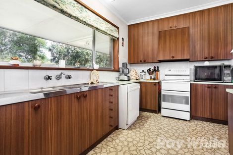 Property photo of 233 Lawrence Road Mount Waverley VIC 3149