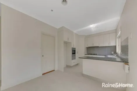 Property photo of 2 Kayla Way Kurunjang VIC 3337