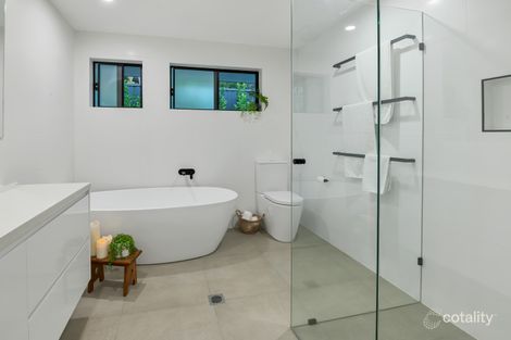 Property photo of 16 Warrigal Crescent Ashmore QLD 4214