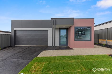 23 Verbier Rd, Pakenham, VIC 3810