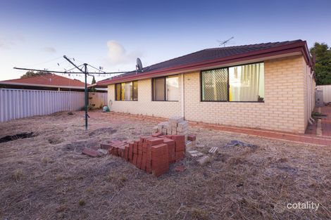 Property photo of 4 Grasmere Fairway Tapping WA 6065