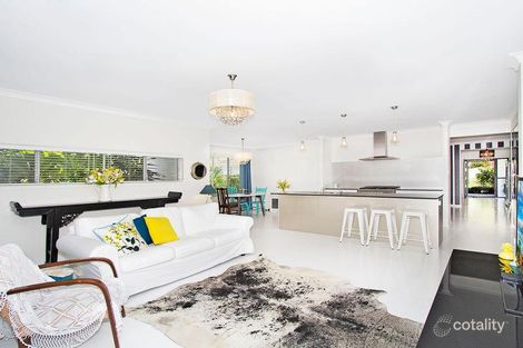 Property photo of 8 Camden Court Pottsville NSW 2489