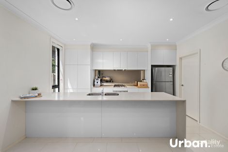 Property photo of 28 Bardo Circuit Revesby Heights NSW 2212