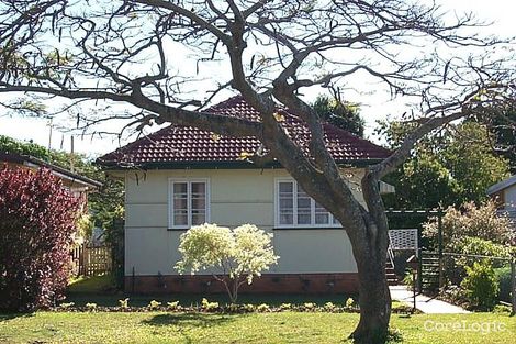 24 Eversleigh Rd, Scarborough, QLD 4020