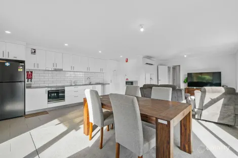 4/11 Flamenco Cir, Glenorchy, TAS 7010