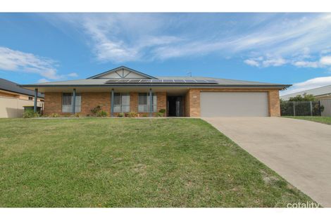 Property photo of 10 Carlyle Avenue Llanarth NSW 2795