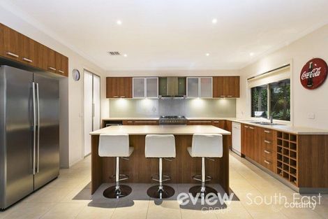 Property photo of 14 Middleton Grove Berwick VIC 3806