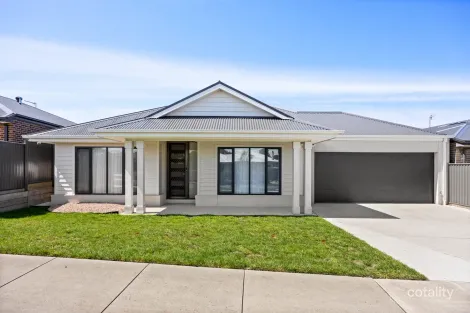 4 Savannah Ct, Delacombe, VIC 3356