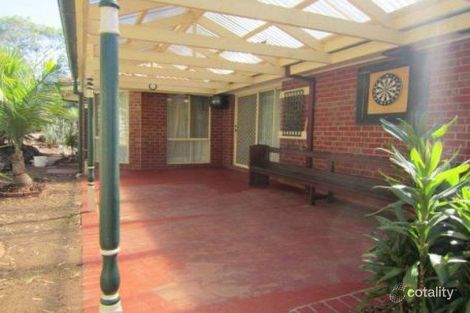 Property photo of 10 Wallaby Walk South Morang VIC 3752