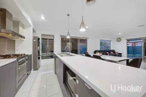 Property photo of 2 Allambee Drive Harkness VIC 3337
