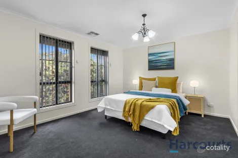 Property photo of 8 Martindale Place Walkley Heights SA 5098
