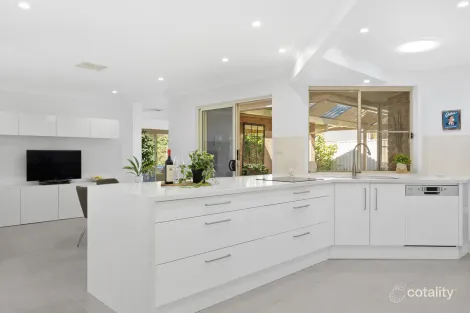 Property photo of 29 Throsby Close Barden Ridge NSW 2234