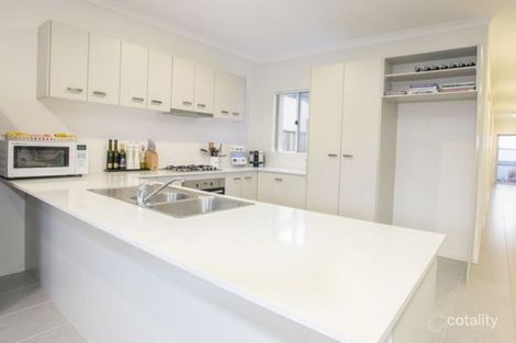 Property photo of 10 Penley Lane Sandhurst VIC 3977