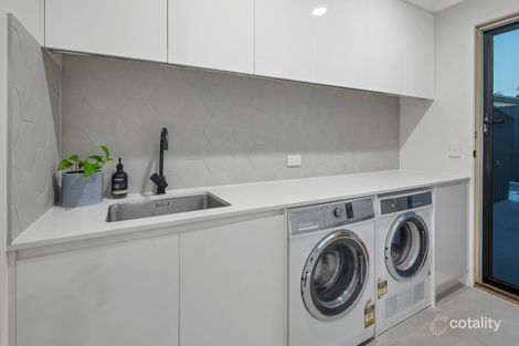 Property photo of 16 Warrigal Crescent Ashmore QLD 4214