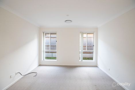 Property photo of 11 Plover Circuit Aberglasslyn NSW 2320