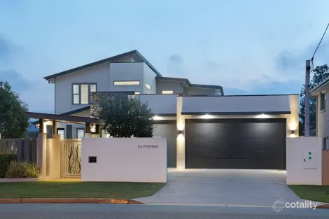 Property photo of 32 Parnki Parade Palm Beach QLD 4221