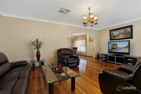 Property photo of 32 Fernshaw Street Thomastown VIC 3074