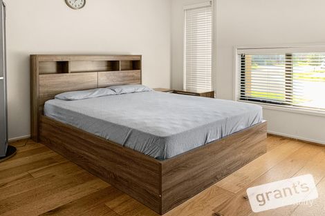 Property photo of 22 Benedetto Crescent Cranbourne East VIC 3977