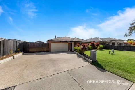 Property photo of 12 Everitt Close Lang Lang VIC 3984