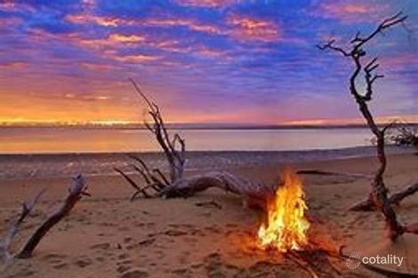 Property photo of 35 Whiting Court Cungulla QLD 4816