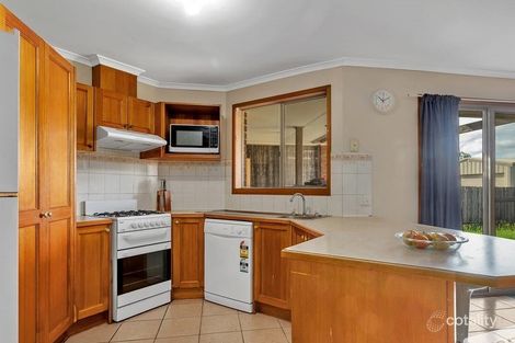 Property photo of 58 Courtenay Avenue Cranbourne North VIC 3977