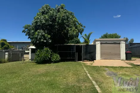 3 Joan St, Mornington, QLD 4825