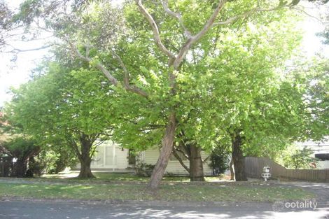 10 Warringa Rd, Frankston, VIC 3199