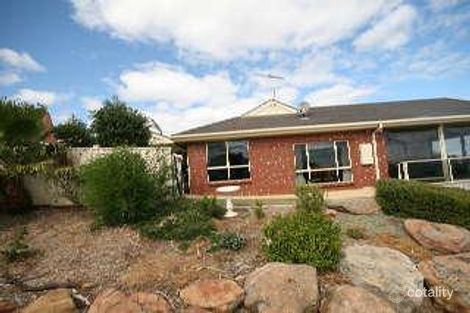 2 Seaview Ave, Hallett Cove, SA 5158