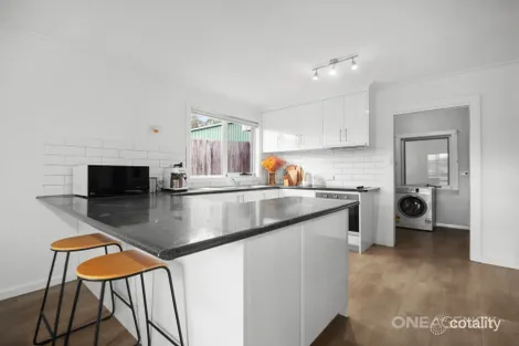 Property photo of 6 Old Cam Road Somerset TAS 7322