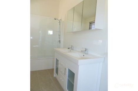 220 Days Rd, Grange, QLD 4051