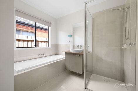 Property photo of 43 Obsidian Avenue Tarneit VIC 3029