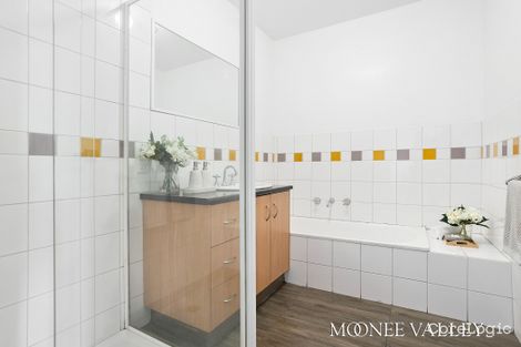 Property photo of 90C Military Road Avondale Heights VIC 3034